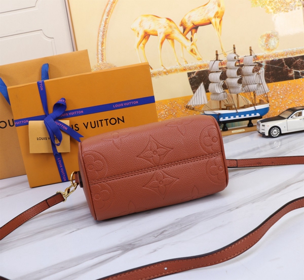 ルイヴィトンバッグ内部構造